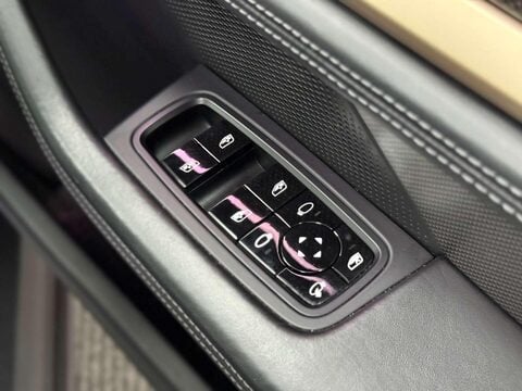 Porsche Taycan Performance Plus 93.4kWh Turbo S Saloon 4dr Electric Auto 4WD (761 ps) 67