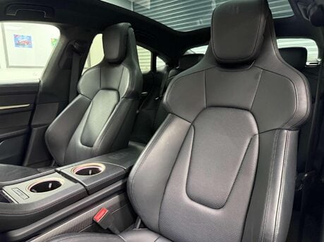 Porsche Taycan Performance Plus 93.4kWh Turbo S Saloon 4dr Electric Auto 4WD (761 ps) 