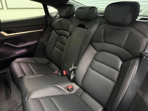 Porsche Taycan Performance Plus 93.4kWh Turbo S Saloon 4dr Electric Auto 4WD (761 ps) 37