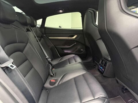 Porsche Taycan Performance Plus 93.4kWh Turbo S Saloon 4dr Electric Auto 4WD (761 ps) 40