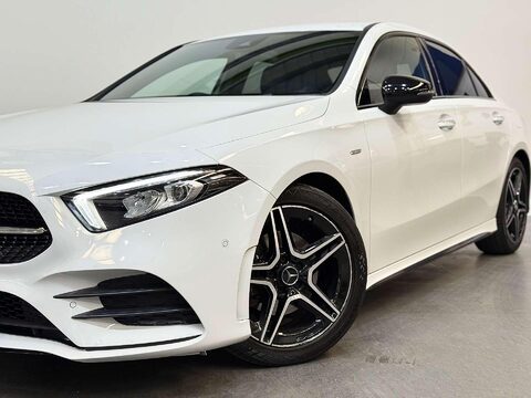 Mercedes-Benz A Class 1.3 A180 AMG Line Edition (Premium) Saloon 4dr Petrol 7G-DCT Euro 6 (s/s) ( 64