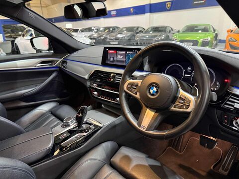 BMW 5 Series 2.0 530e 9.2kWh M Sport Saloon 4dr Petrol Plug-in Hybrid Auto Euro 6 (s/s)  2