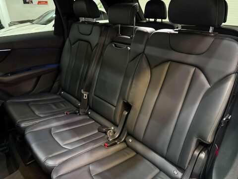 Audi Q7 3.0 TDI V6 50 Black Edition SUV 5dr Diesel Tiptronic quattro Euro 6 (s/s) ( 38