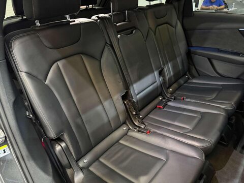 Audi Q7 3.0 TDI V6 50 Black Edition SUV 5dr Diesel Tiptronic quattro Euro 6 (s/s) ( 50