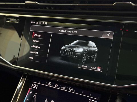 Audi Q7 3.0 TDI V6 50 Black Edition SUV 5dr Diesel Tiptronic quattro Euro 6 (s/s) ( 61