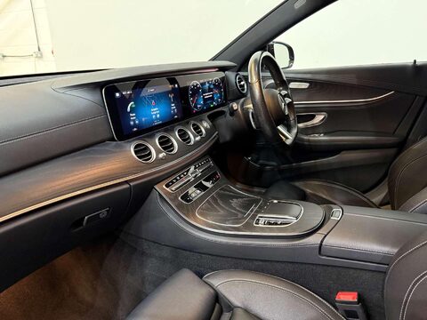 Mercedes-Benz E Class 2.0 E300de 13.5kWh AMG Line Saloon 4dr Diesel Plug-in Hybrid G-Tronic+ Euro 35