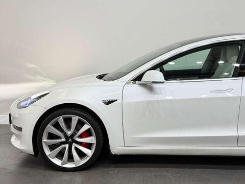 Tesla Model 3 (Dual Motor) Performance Saloon 4dr Electric Auto 4WDE (Performance Upgrade 13