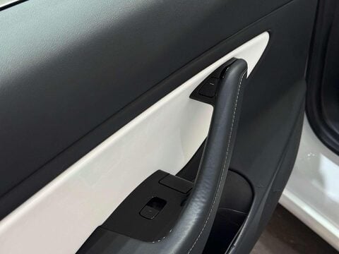 Tesla Model 3 (Dual Motor) Performance Saloon 4dr Electric Auto 4WDE (Performance Upgrade 34