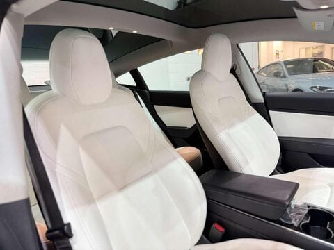 Tesla Model 3 (Dual Motor) Performance Saloon 4dr Electric Auto 4WDE (Performance Upgrade 33