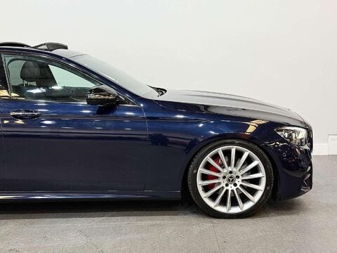 Mercedes-Benz E Class 2.0 E220d AMG Line Night Edition (Premium Plus) Saloon 4dr Diesel G-Tronic+ 17