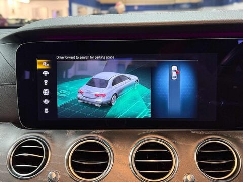 Mercedes-Benz E Class 2.0 E220d AMG Line Night Edition (Premium Plus) Saloon 4dr Diesel G-Tronic+ 39