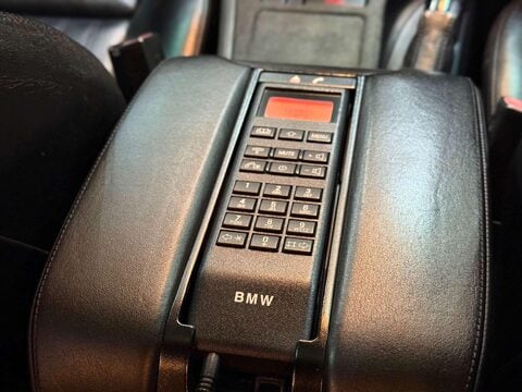 BMW M5 3.5 Saloon 4dr Petrol Manual (286 bhp) 38