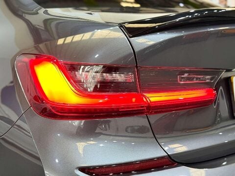 BMW 3 Series 2.0 330e 12kWh M Sport Saloon 4dr Petrol Plug-in Hybrid Auto Euro 6 (s/s) ( 48