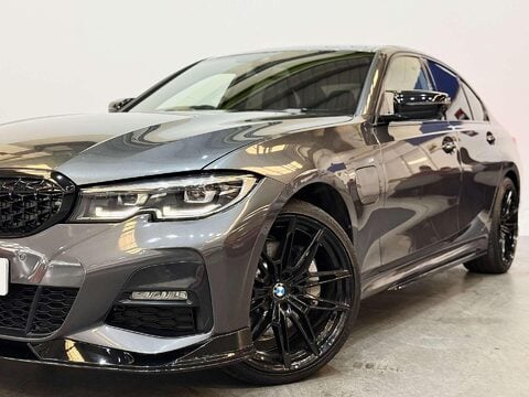 BMW 3 Series 2.0 330e 12kWh M Sport Saloon 4dr Petrol Plug-in Hybrid Auto Euro 6 (s/s) ( 15
