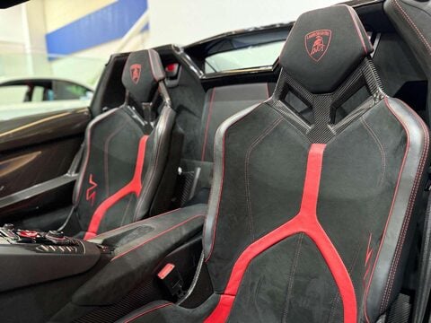 Lamborghini Aventador 6.5 V12 LP 750-4 Superveloce Roadster 2dr Petrol ISR 4WD Euro 6 (750 bhp) 7