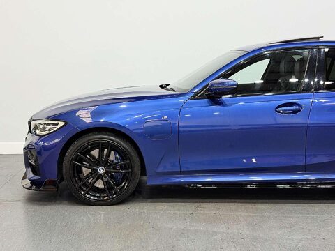BMW 3 Series 2.0 330e 12kWh M Sport Saloon 4dr Petrol Plug-in Hybrid Auto Euro 6 (s/s) ( 18