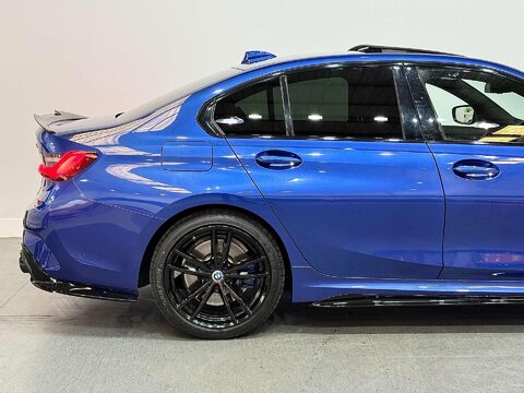 BMW 3 Series 2.0 330e 12kWh M Sport Saloon 4dr Petrol Plug-in Hybrid Auto Euro 6 (s/s) ( 15