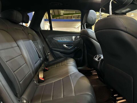 Mercedes-Benz GLC 2.0 GLC250 AMG Line (Premium Plus) SUV 5dr Petrol G-Tronic 4MATIC Euro 6 (s 41