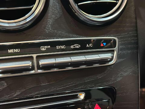 Mercedes-Benz GLC 2.0 GLC250 AMG Line (Premium Plus) SUV 5dr Petrol G-Tronic 4MATIC Euro 6 (s 49
