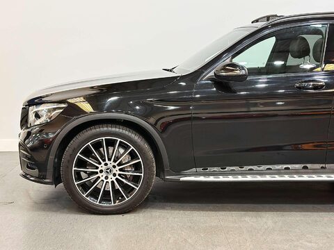 Mercedes-Benz GLC 2.0 GLC250 AMG Line (Premium Plus) SUV 5dr Petrol G-Tronic 4MATIC Euro 6 (s 19