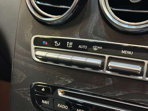 Mercedes-Benz GLC 2.0 GLC250 AMG Line (Premium Plus) SUV 5dr Petrol G-Tronic 4MATIC Euro 6 (s 48