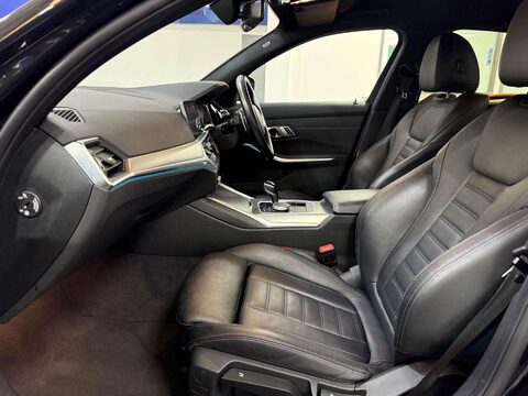 BMW 3 Series 2.0 330e 12kWh M Sport Saloon 4dr Petrol Plug-in Hybrid Auto Euro 6 (s/s) ( 36