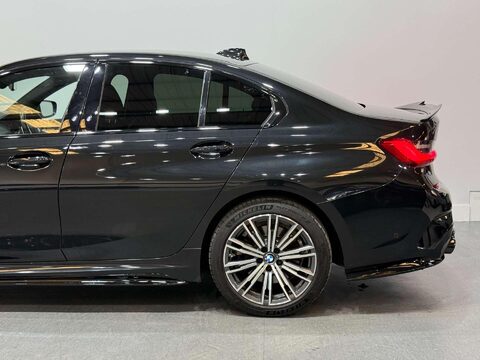 BMW 3 Series 2.0 330e 12kWh M Sport Saloon 4dr Petrol Plug-in Hybrid Auto Euro 6 (s/s) ( 21