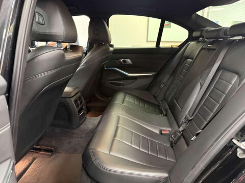 BMW 3 Series 2.0 330e 12kWh M Sport Saloon 4dr Petrol Plug-in Hybrid Auto Euro 6 (s/s) ( 39