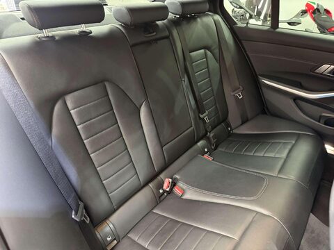 BMW 3 Series 2.0 330e 12kWh M Sport Saloon 4dr Petrol Plug-in Hybrid Auto Euro 6 (s/s) ( 43