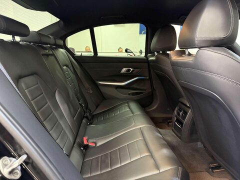 BMW 3 Series 2.0 330e 12kWh M Sport Saloon 4dr Petrol Plug-in Hybrid Auto Euro 6 (s/s) ( 42
