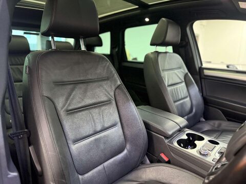 Volkswagen Touareg 3.0 TDI V6 BlueMotion Tech R-Line SUV 5dr Diesel Tiptronic 4WD Euro 6 (s/s) 6