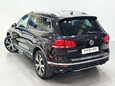Volkswagen Touareg 3.0 TDI V6 BlueMotion Tech R-Line SUV 5dr Diesel Tiptronic 4WD Euro 6 (s/s) 29