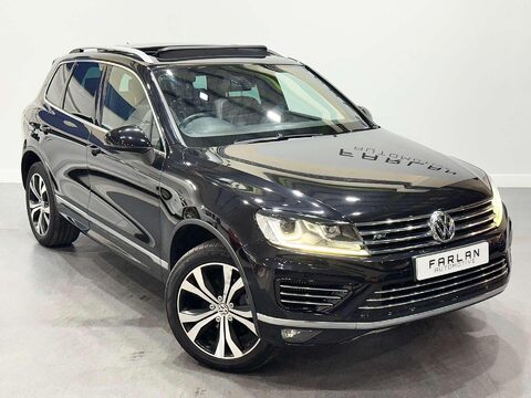Volkswagen Touareg 3.0 TDI V6 BlueMotion Tech R-Line SUV 5dr Diesel Tiptronic 4WD Euro 6 (s/s) 7