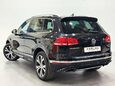 Volkswagen Touareg 3.0 TDI V6 BlueMotion Tech R-Line SUV 5dr Diesel Tiptronic 4WD Euro 6 (s/s) 28