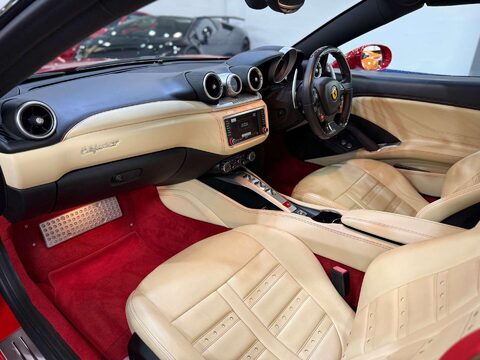 Ferrari California 3.8 V8 T Convertible 2dr Petrol F1 DCT Euro 6 (s/s) (560 ps) 51