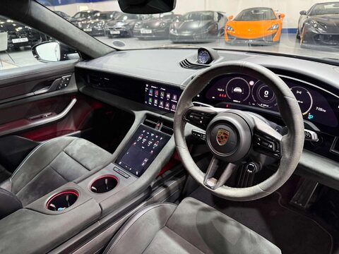 Porsche Taycan Performance Plus 93.4kWh GTS Sport Turismo 5dr Electric Auto 4WD (11kW Char 39
