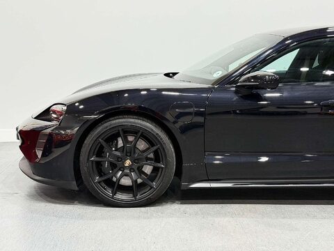 Porsche Taycan Performance Plus 93.4kWh GTS Sport Turismo 5dr Electric Auto 4WD (11kW Char 20
