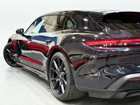 Porsche Taycan Performance Plus 93.4kWh GTS Sport Turismo 5dr Electric Auto 4WD (11kW Char 25