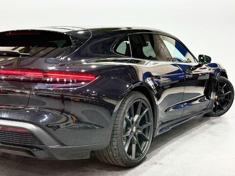 Porsche Taycan Performance Plus 93.4kWh GTS Sport Turismo 5dr Electric Auto 4WD (11kW Char 31