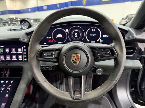 Porsche Taycan Performance Plus 93.4kWh GTS Sport Turismo 5dr Electric Auto 4WD (11kW Char 35