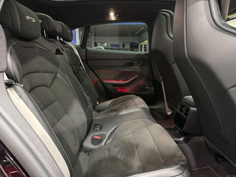 Porsche Taycan Performance Plus 93.4kWh GTS Sport Turismo 5dr Electric Auto 4WD (11kW Char 50