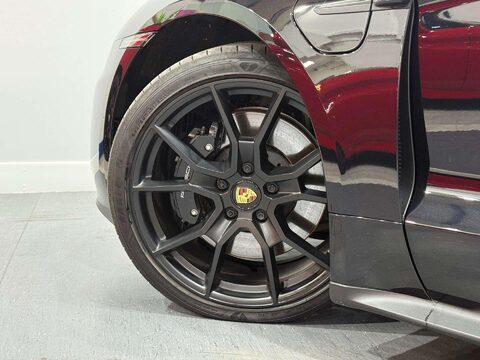 Porsche Taycan Performance Plus 93.4kWh GTS Sport Turismo 5dr Electric Auto 4WD (11kW Char 32