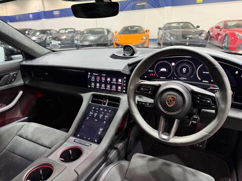 Porsche Taycan Performance Plus 93.4kWh GTS Sport Turismo 5dr Electric Auto 4WD (11kW Char 34