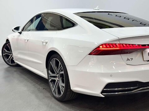 Audi A7 2.0 TDI 40 S line Sportback 5dr Diesel S Tronic Euro 6 (s/s) (204 ps) 21