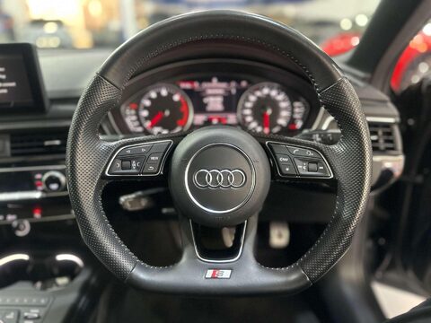 Audi A4 1.4 TFSI Black Edition Saloon 4dr Petrol S Tronic Euro 6 (s/s) (150 ps) 29