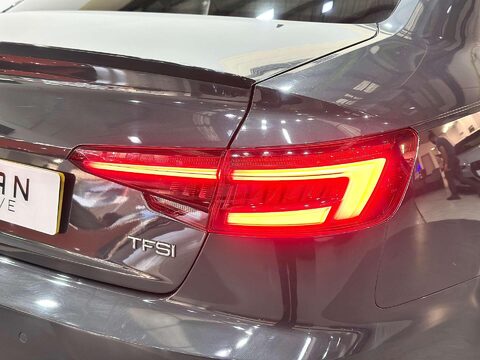 Audi A4 1.4 TFSI Black Edition Saloon 4dr Petrol S Tronic Euro 6 (s/s) (150 ps) 54