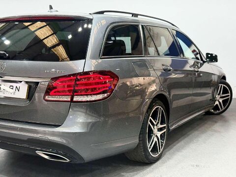 Mercedes-Benz E Class 3.0 E350 V6 BlueTEC AMG Night Edition (Premium) Estate 5dr Diesel G-Tronic+ 23