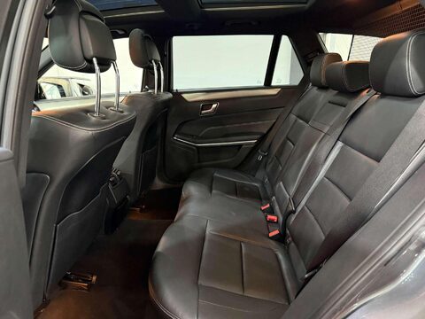 Mercedes-Benz E Class 3.0 E350 V6 BlueTEC AMG Night Edition (Premium) Estate 5dr Diesel G-Tronic+ 39