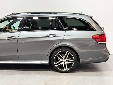 Mercedes-Benz E Class 3.0 E350 V6 BlueTEC AMG Night Edition (Premium) Estate 5dr Diesel G-Tronic+ 20