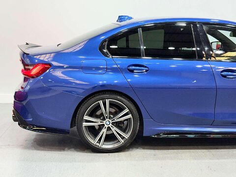BMW 3 Series 2.0 320i M Sport Saloon 4dr Petrol Auto Euro 6 (s/s) (184 ps) 18